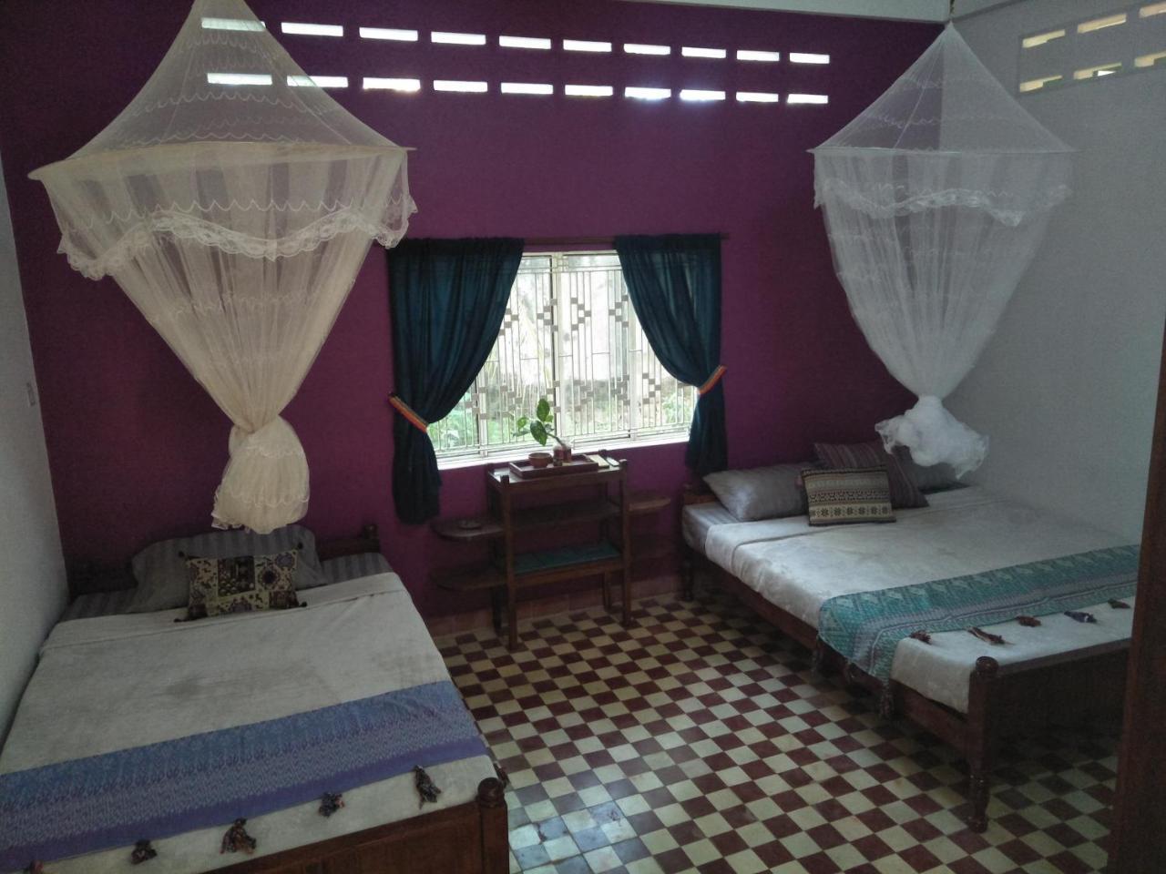 Bed and Breakfast The Playground Kampot Exterior foto