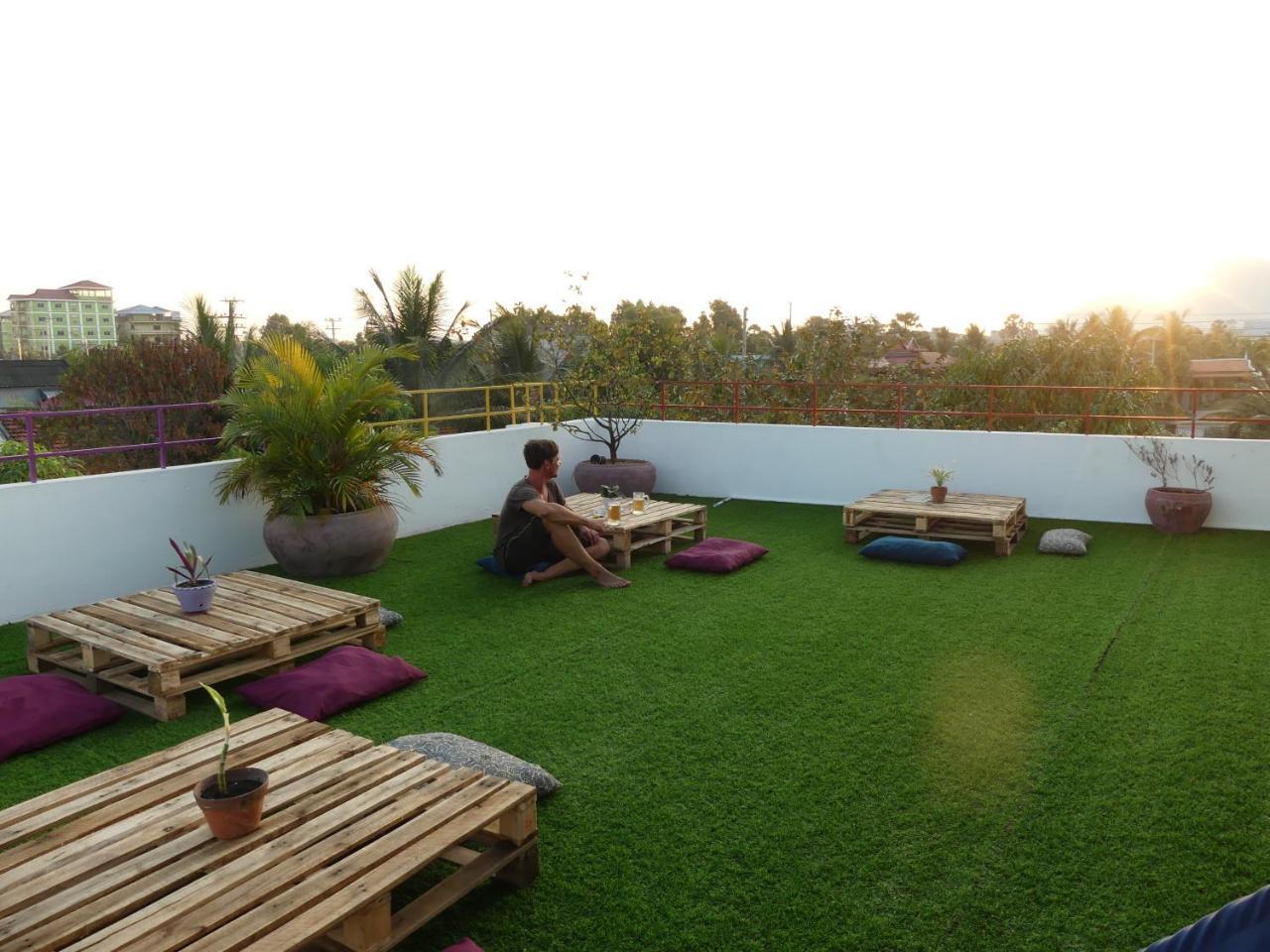 Bed and Breakfast The Playground Kampot Exterior foto