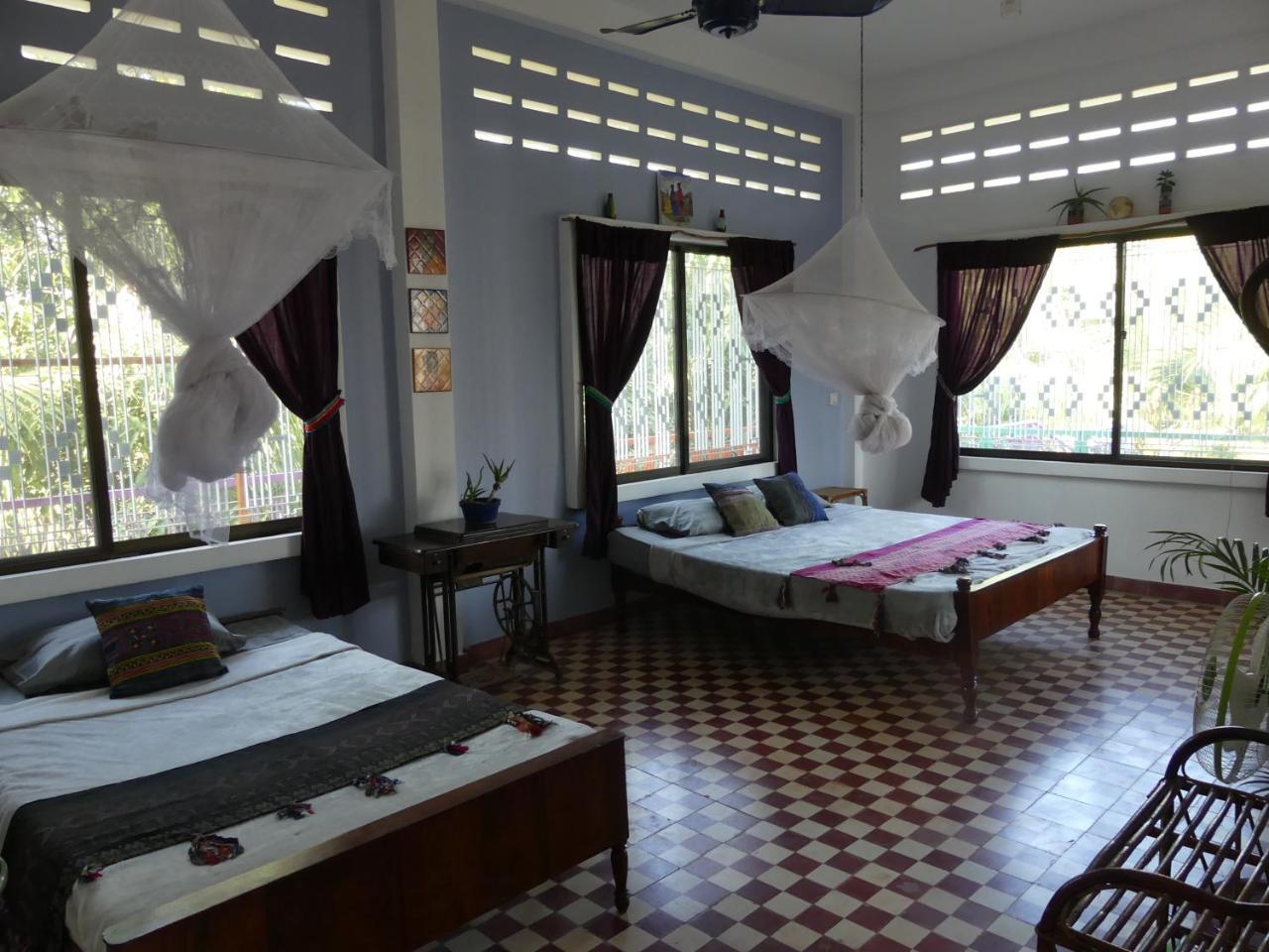 Bed and Breakfast The Playground Kampot Exterior foto