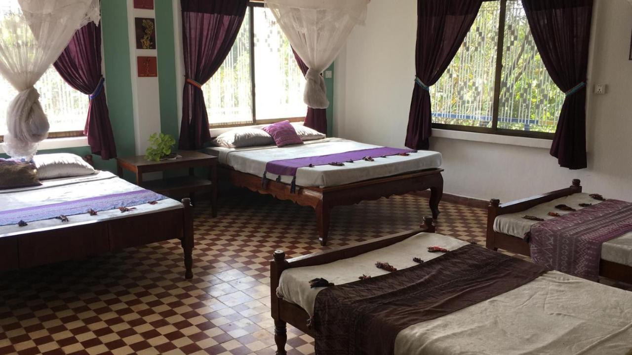 Bed and Breakfast The Playground Kampot Exterior foto