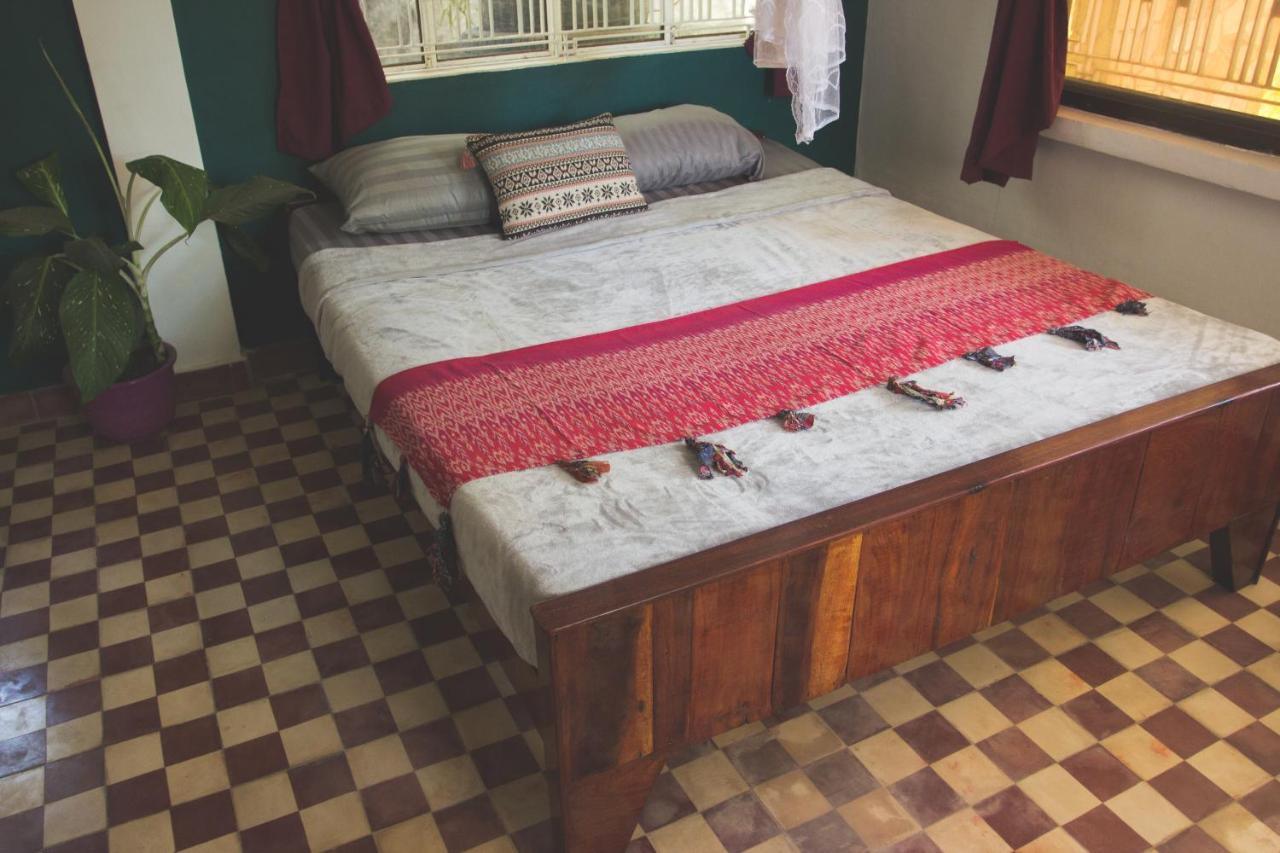 Bed and Breakfast The Playground Kampot Exterior foto
