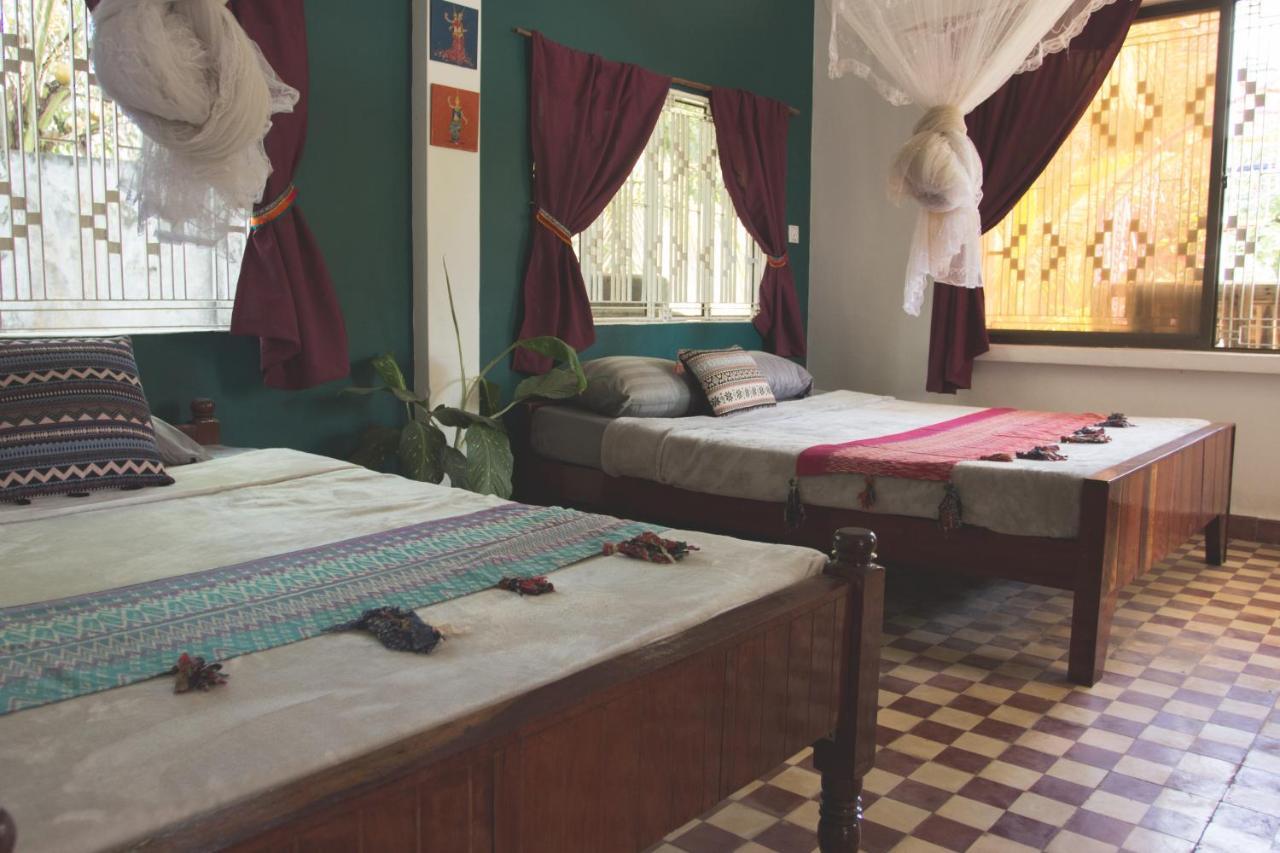 Bed and Breakfast The Playground Kampot Exterior foto