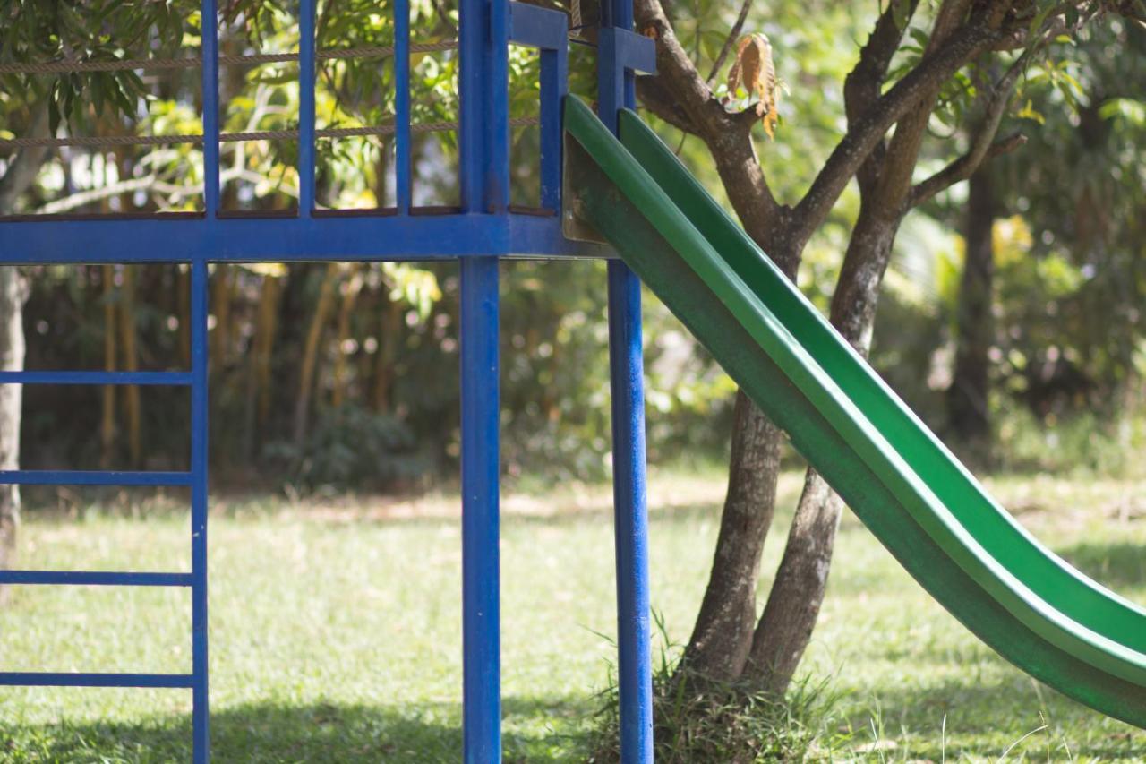 Bed and Breakfast The Playground Kampot Exterior foto
