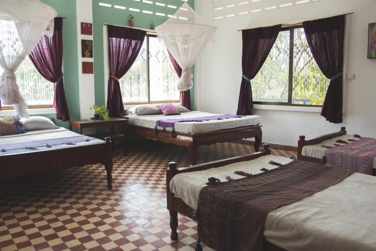 Bed and Breakfast The Playground Kampot Exterior foto