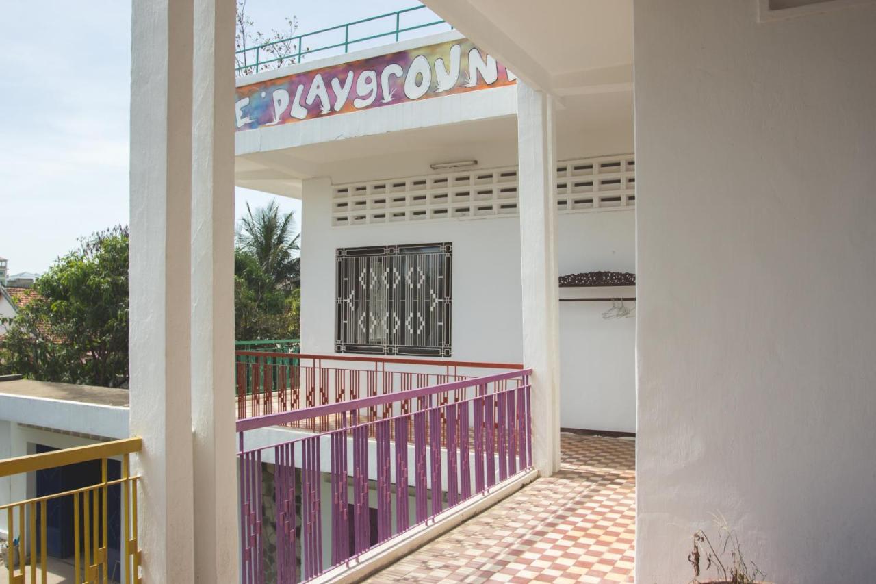 Bed and Breakfast The Playground Kampot Exterior foto